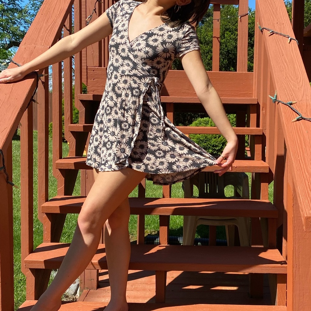 Black Sunflower Wrap Sun Dress (FOREVER21)